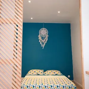 https://cannes-superbe-studio-en-plein-coeur-de-cannes.fr-provencehotel.com