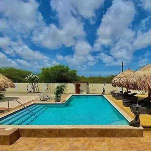Pura Vida Aruba Cama Apartment